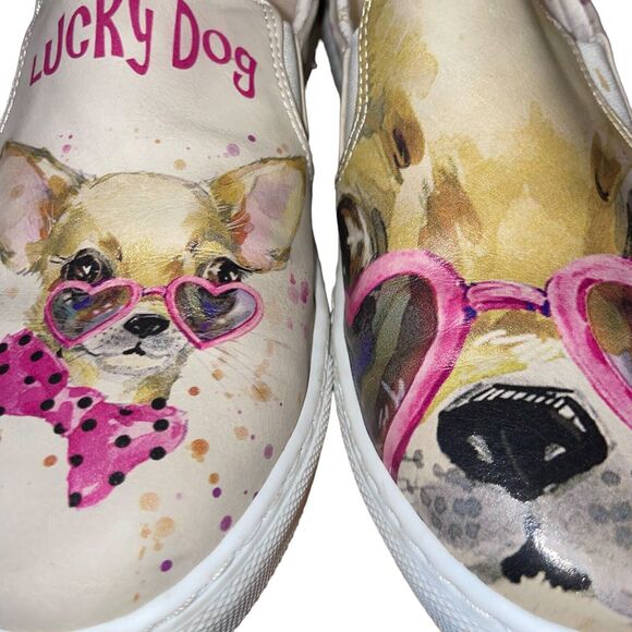 Goby Women's 40/9 Chihuahua 'Lucky Dog' Slip-On Canvas Shoes - Picture 4 of 8